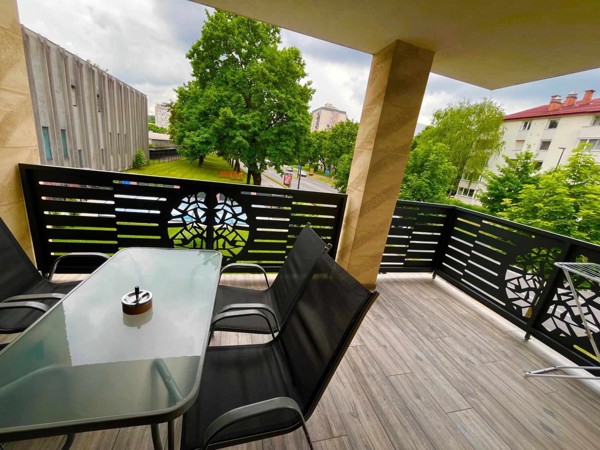 Villa Moste With Pool & Ev Station Ljubljana Bagian luar foto
